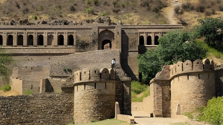 Bhanghad Fort